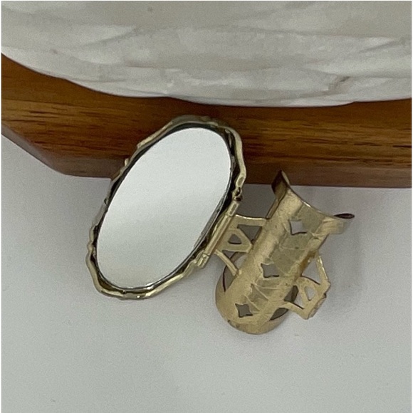 Vintage Lipstick Holder Mirror Compact - Picture 11 of 12